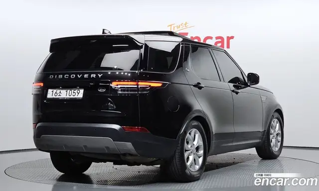 Land Rover Discovery 2018 2.0 автомат (гидро), миниатюра 2 Land Rover Discovery 2018 2.0 автомат (гидро), миниатюра 2