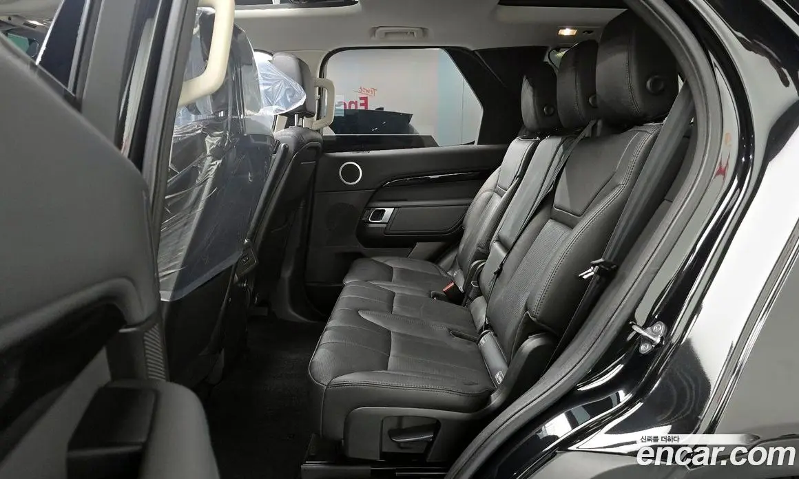 Land Rover Discovery 2018 2.0 автомат (гидро), фото 17 Land Rover Discovery 2018 2.0 автомат (гидро), фото 17
