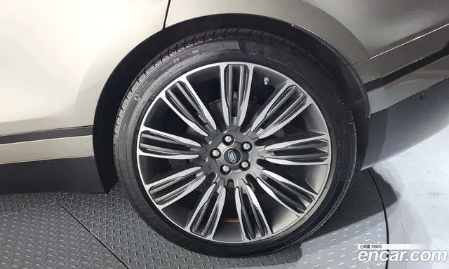 Land Rover Range Rover Velar 2018 3.0 автомат (гидро), миниатюра 7 Land Rover Range Rover Velar 2018 3.0 автомат (гидро), миниатюра 7