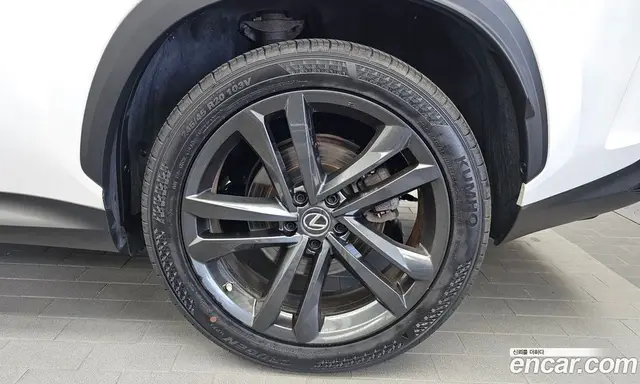 Lexus NX 2023 2.5 автомат (гидро), миниатюра 7