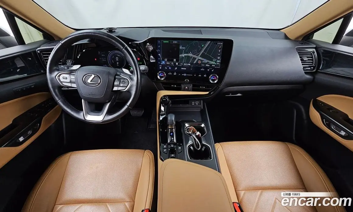 Lexus NX 2023 2.5 автомат (гидро), фото 10