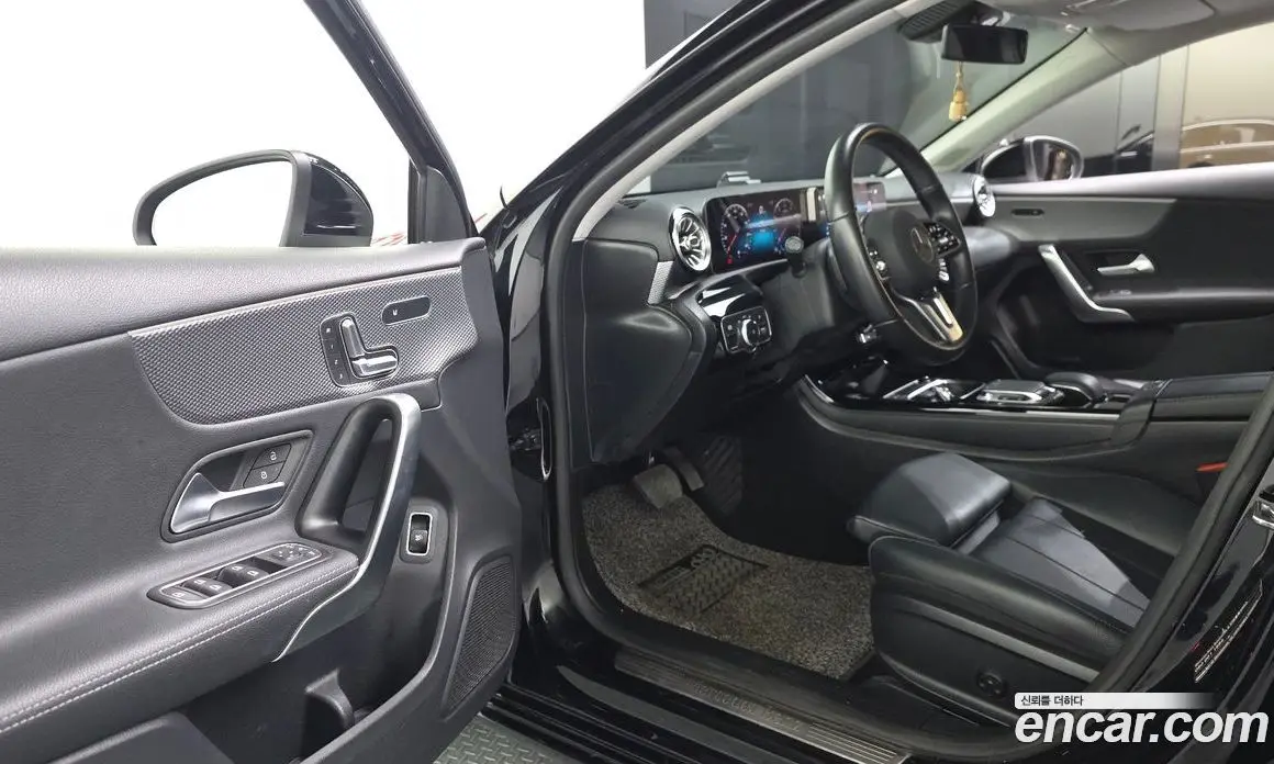 Mercedes-Benz A-Class 2020 2.0 автомат (гидро), фото 13