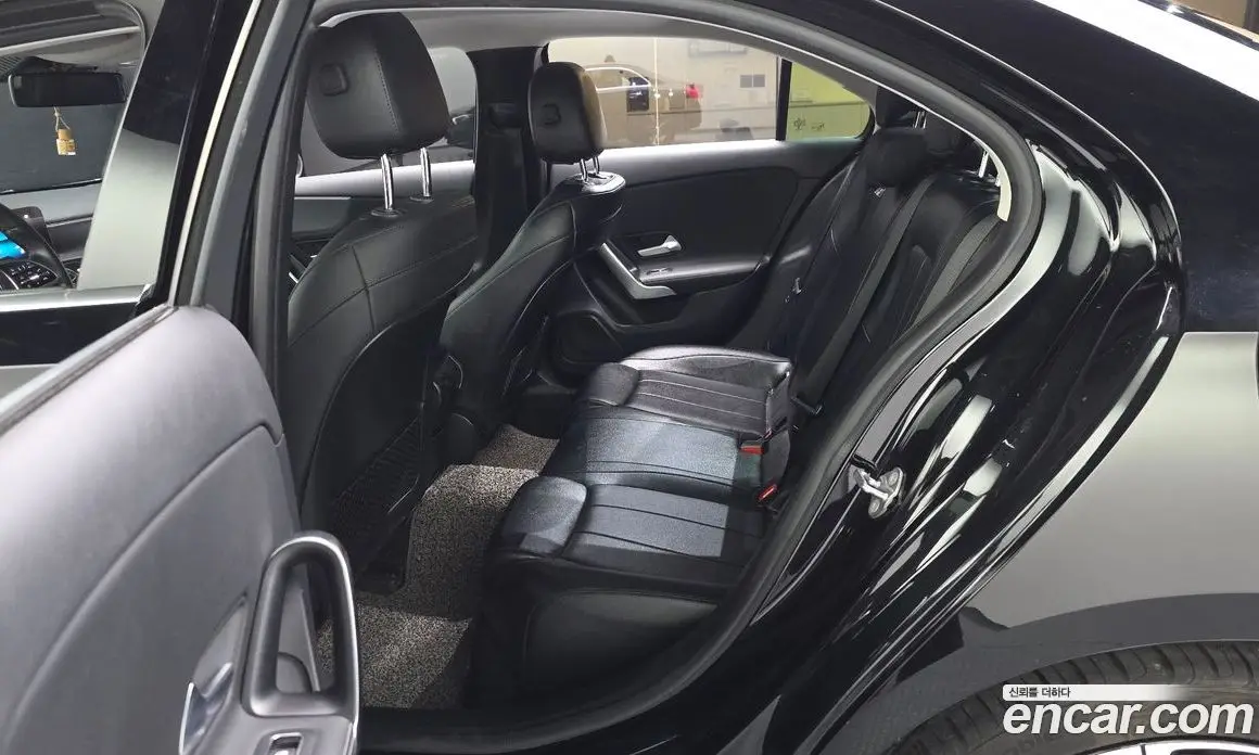 Mercedes-Benz A-Class 2020 2.0 автомат (гидро), фото 16
