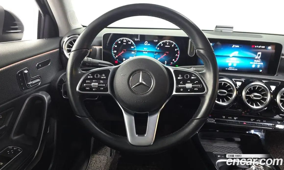 Mercedes-Benz A-Class 2020 2.0 автомат (гидро), фото 19
