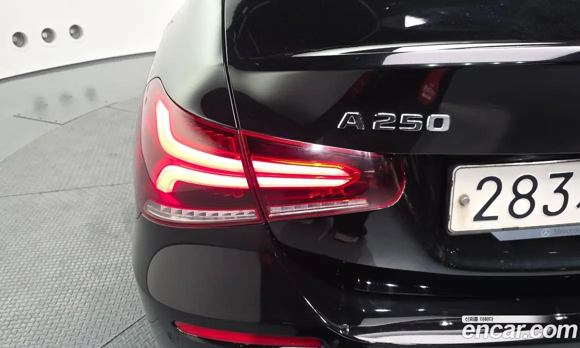 Mercedes-Benz A-Class 2020 2.0 автомат (гидро), фото 9