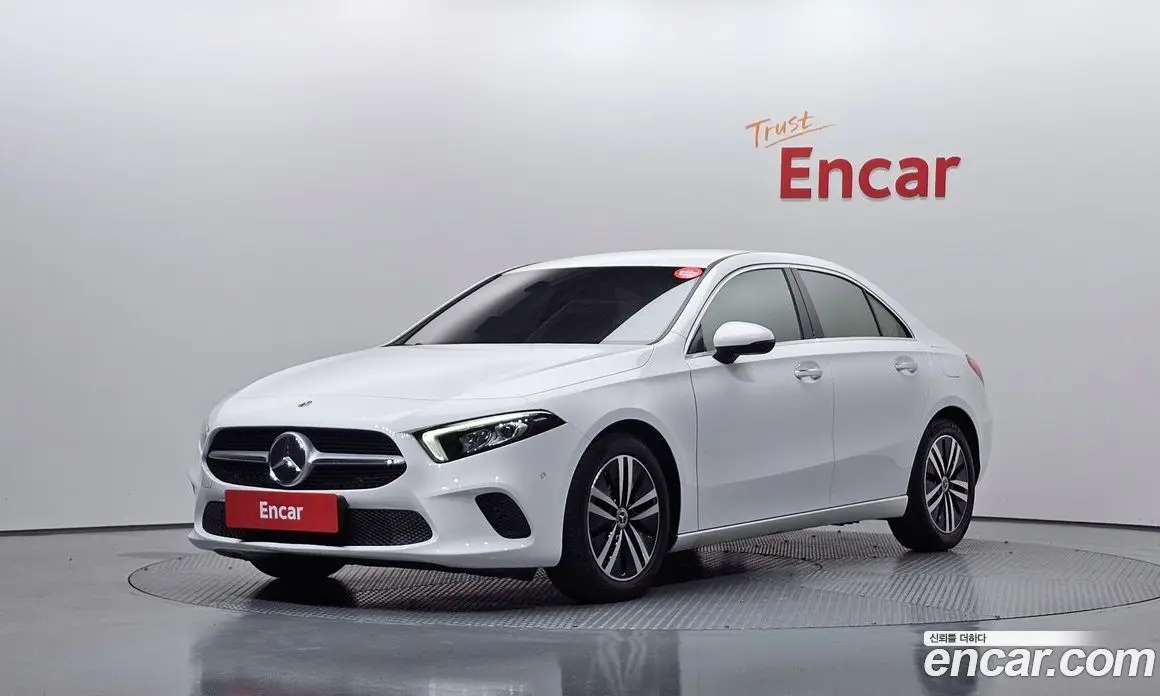 Mercedes-Benz A-Class 2021 2.0 автомат (гидро), фото 1 Mercedes-Benz A-Class 2021 2.0 автомат (гидро), фото 1