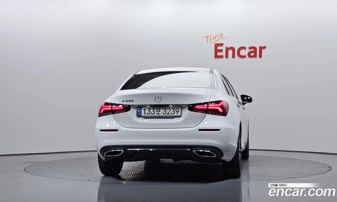 Mercedes-Benz A-Class 2021 2.0 автомат (гидро), фото 4 Mercedes-Benz A-Class 2021 2.0 автомат (гидро), фото 4