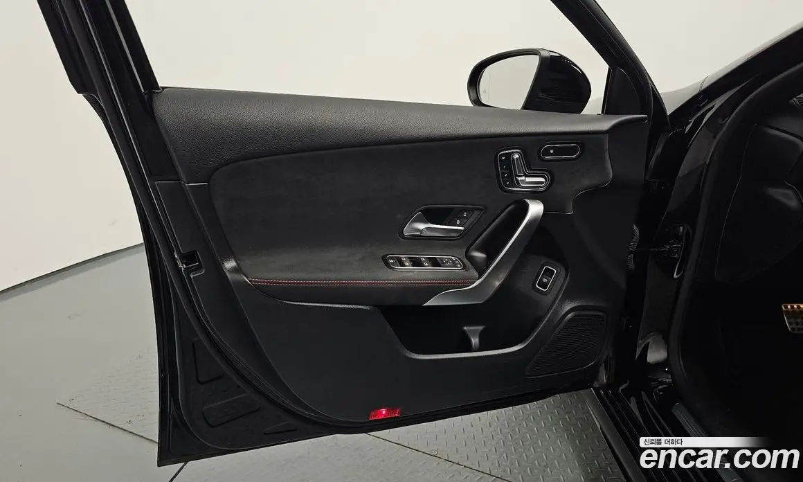 Mercedes-Benz A-Class 2022 2.0 автомат (гидро), фото 13 Mercedes-Benz A-Class 2022 2.0 автомат (гидро), фото 13