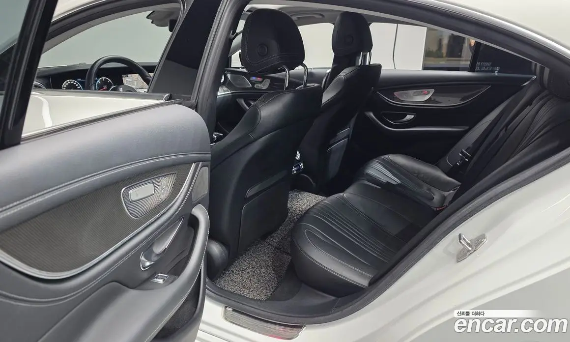 Mercedes-Benz CLS-Class 2018 2.9 автомат (гидро), фото 15 Mercedes-Benz CLS-Class 2018 2.9 автомат (гидро), фото 15