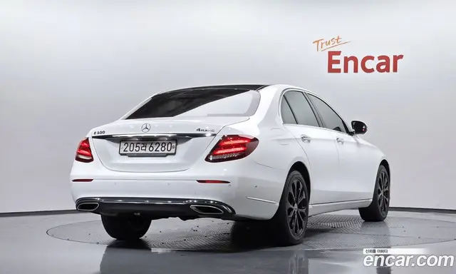 Mercedes-Benz E-Class, 2018, 98 688 км