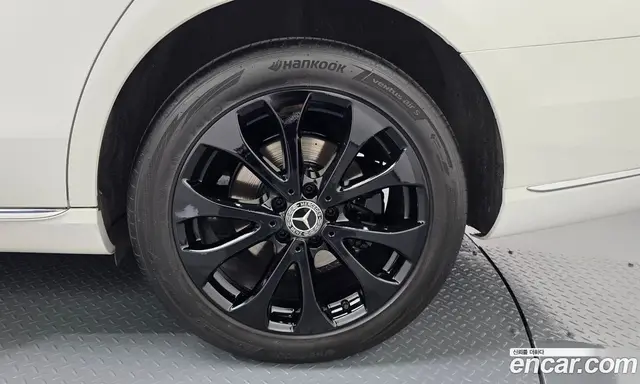 Mercedes-Benz E-Class 2018 2.0 автомат (гидро), миниатюра 6