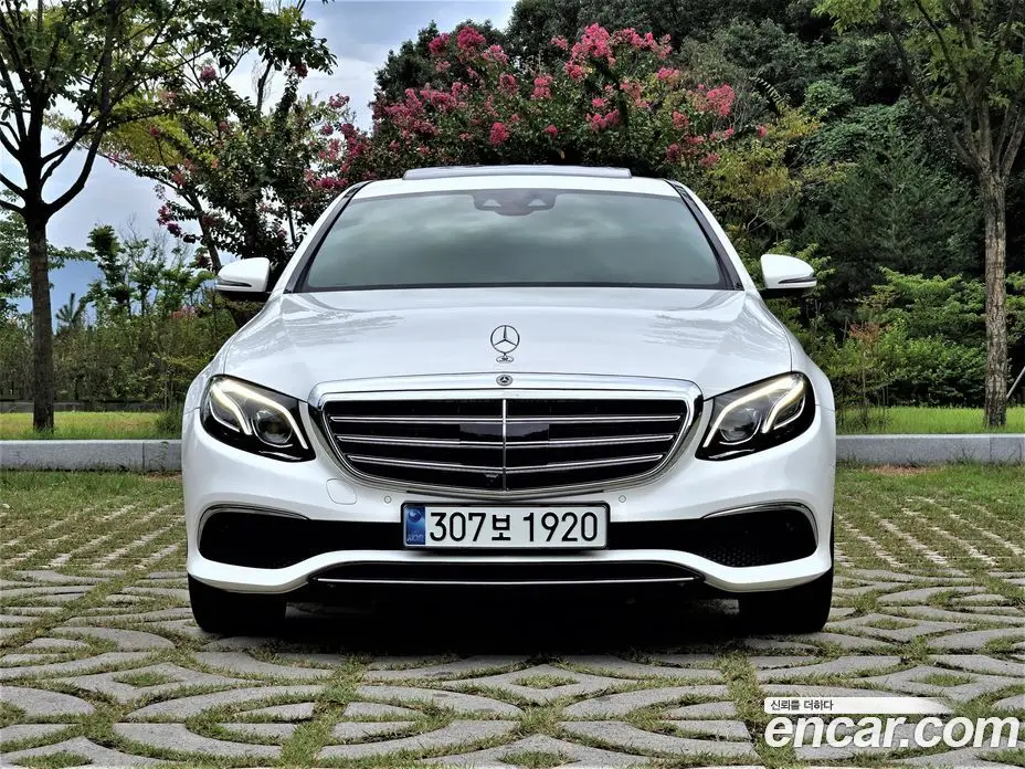 Mercedes-Benz E-Class 2018 1.9 автомат (гидро), фото 4