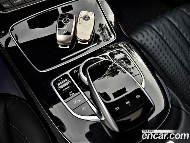 Mercedes-Benz E-Class 2018 1.9 автомат (гидро), миниатюра 8