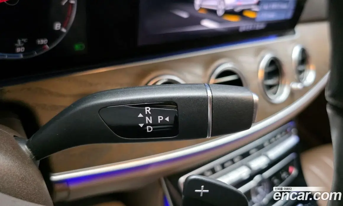 Mercedes-Benz E-Class 2019 2.0 автомат (гидро), фото 12