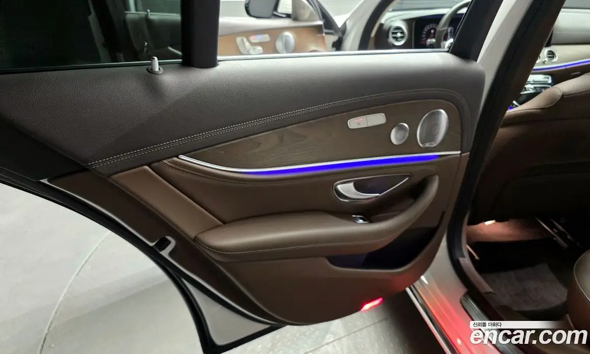 Mercedes-Benz E-Class 2019 2.0 автомат (гидро), фото 15