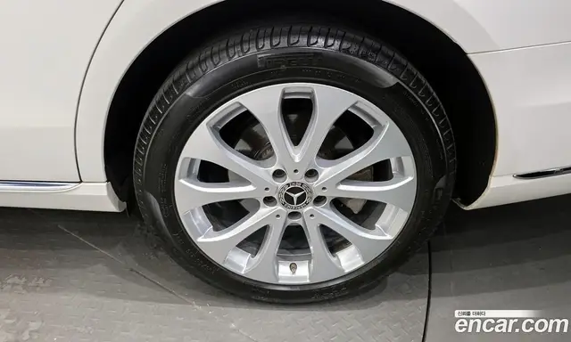 Mercedes-Benz E-Class 2019 2.0 автомат (гидро), миниатюра 7