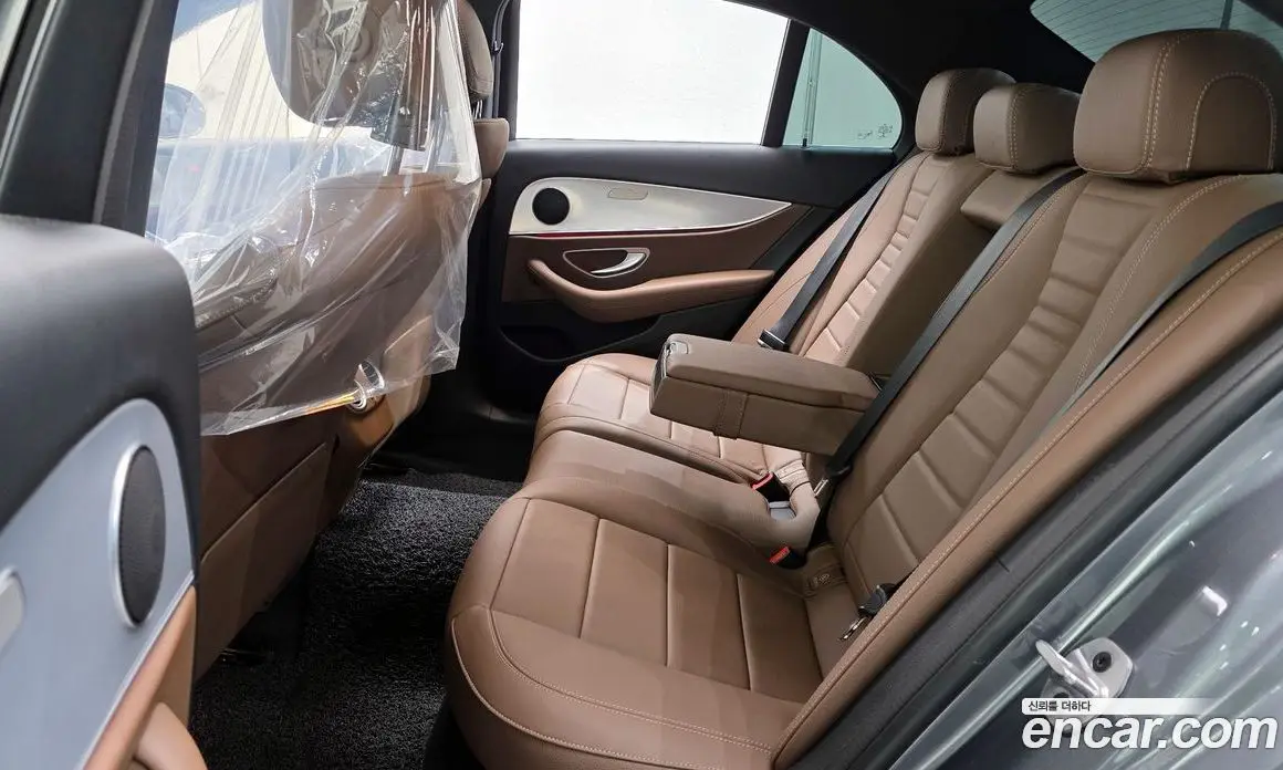 Mercedes-Benz E-Class 2019 2.0 автомат (гидро), фото 18 Mercedes-Benz E-Class 2019 2.0 автомат (гидро), фото 18