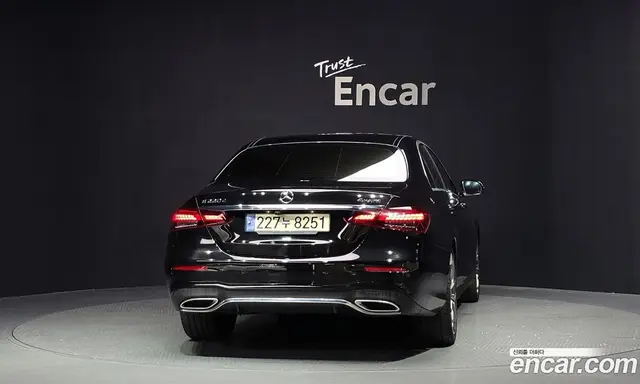 Mercedes-Benz E-Class 2020 1.9 автомат (гидро), миниатюра 4