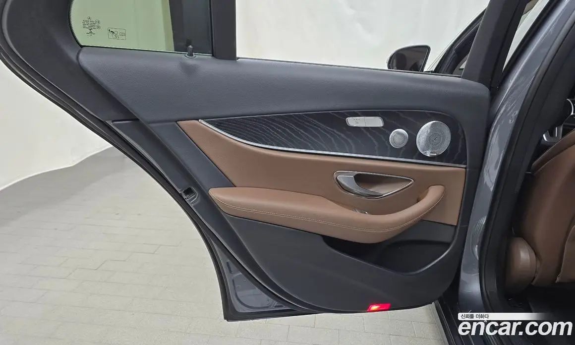 Mercedes-Benz E-Class 2020 2.0 автомат (гидро), фото 14