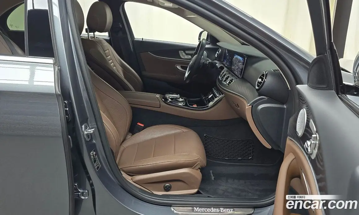 Mercedes-Benz E-Class 2020 2.0 автомат (гидро), фото 15