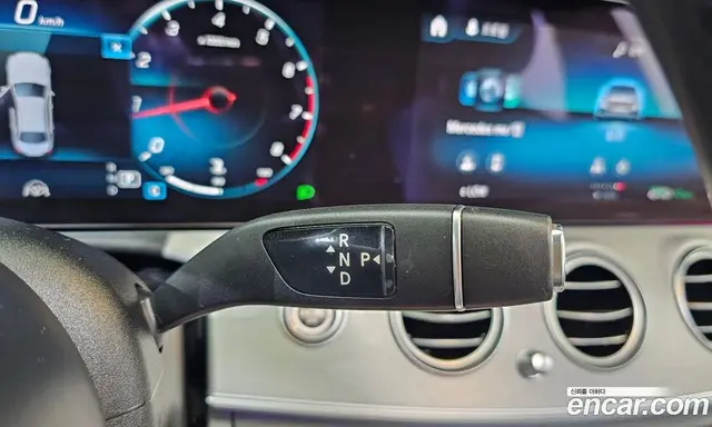 Mercedes-Benz E-Class 2021 2.0 автомат (гидро), миниатюра 12