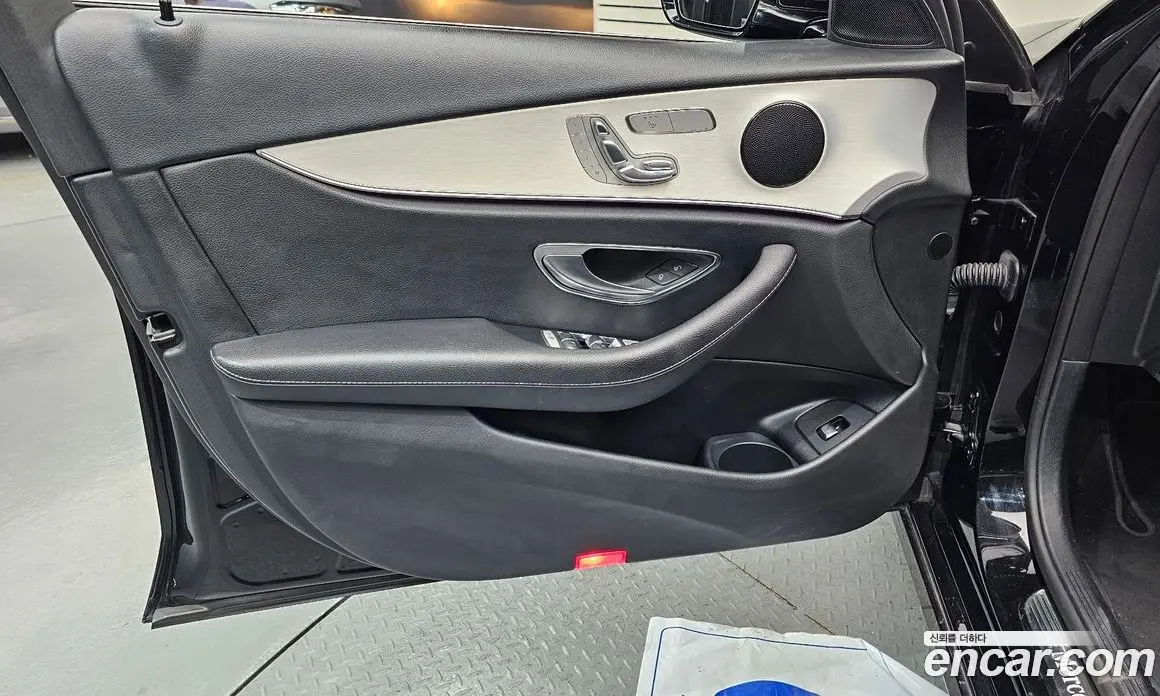 Mercedes-Benz E-Class 2021 2.0 автомат (гидро), фото 14