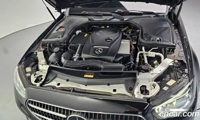 Mercedes-Benz E-Class 2021 2.0 автомат (гидро), миниатюра 6