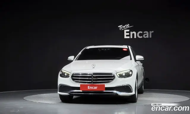 Mercedes-Benz E-Class 2021 2.0 автомат (гидро), миниатюра 3 Mercedes-Benz E-Class 2021 2.0 автомат (гидро), миниатюра 3