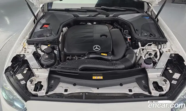 Mercedes-Benz E-Class 2021 2.0 автомат (гидро), миниатюра 6 Mercedes-Benz E-Class 2021 2.0 автомат (гидро), миниатюра 6