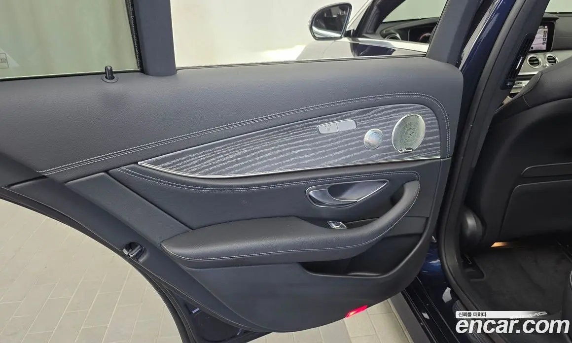 Mercedes-Benz E-Class 2022 2.0 автомат (гидро), фото 15