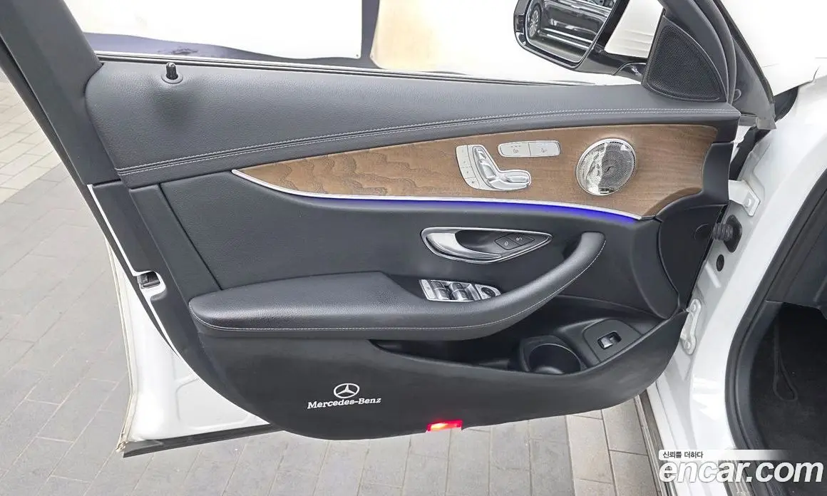 Mercedes-Benz E-Class 2022 2.0 автомат (гидро), фото 14