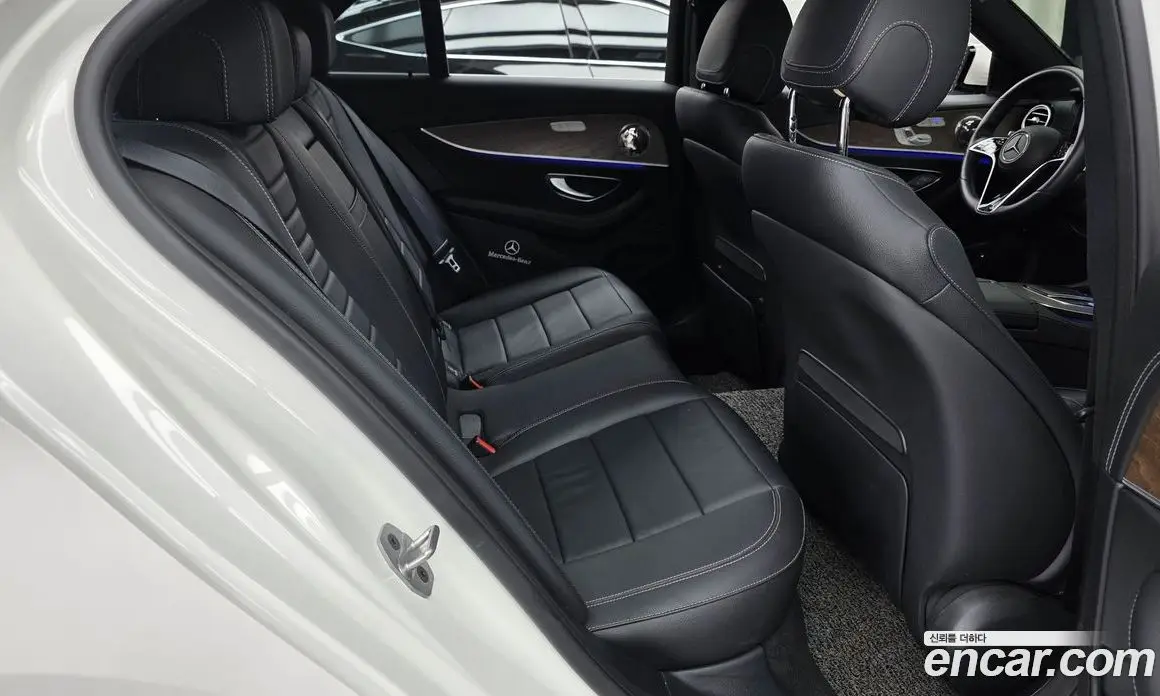 Mercedes-Benz E-Class 2022 2.0 автомат (гидро), фото 17