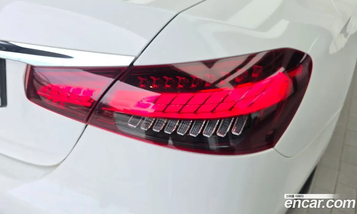 Mercedes-Benz E-Class 2022 2.0 автомат (гидро), фото 9