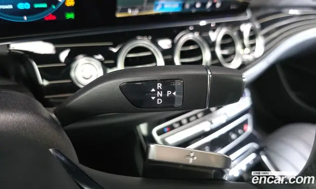 Mercedes-Benz E-Class 2023 3.0 автомат (гидро), миниатюра 12