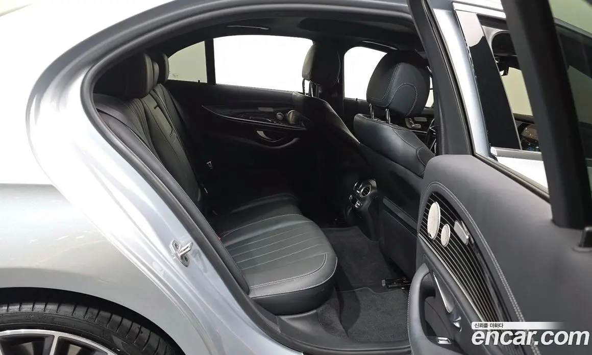 Mercedes-Benz E-Class 2023 3.0 автомат (гидро), фото 18 Mercedes-Benz E-Class 2023 3.0 автомат (гидро), фото 18
