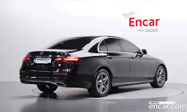 Mercedes-Benz E-Class, 2023, 52 213 км