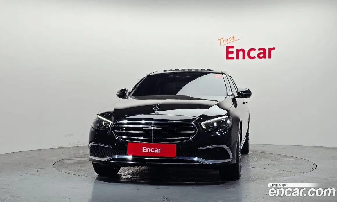 Mercedes-Benz E-Class 2023 2.0 автомат (гидро), фото 3