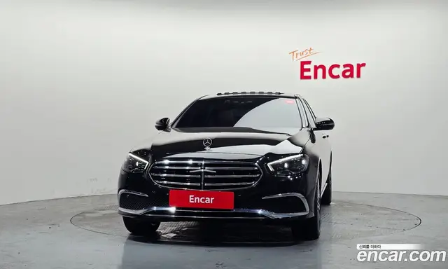 Mercedes-Benz E-Class 2023 2.0 автомат (гидро), миниатюра 3