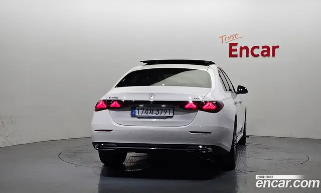 Mercedes-Benz E-Class 2025 3.0 автомат (гидро), миниатюра 4 Mercedes-Benz E-Class 2025 3.0 автомат (гидро), миниатюра 4