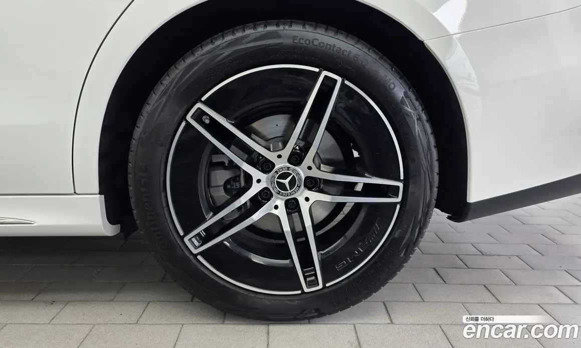 Mercedes-Benz E-Class 2025 2.0 автомат (гидро), фото 7 Mercedes-Benz E-Class 2025 2.0 автомат (гидро), фото 7