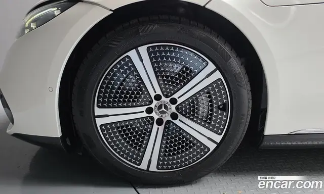 Mercedes-Benz EQS 2022 0.3 автомат (гидро), миниатюра 5 Mercedes-Benz EQS 2022 0.3 автомат (гидро), миниатюра 5
