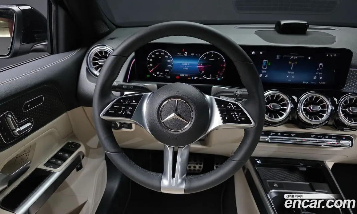 Mercedes-Benz GLB-Class 2024 1.9 автомат (гидро), фото 19