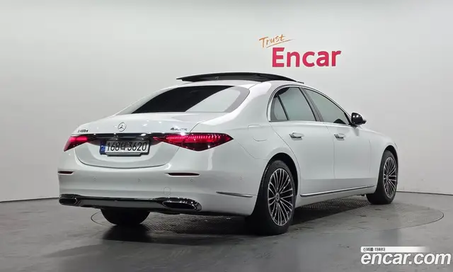 Mercedes-Benz S-Class 2024 3.0 автомат (гидро), миниатюра 2