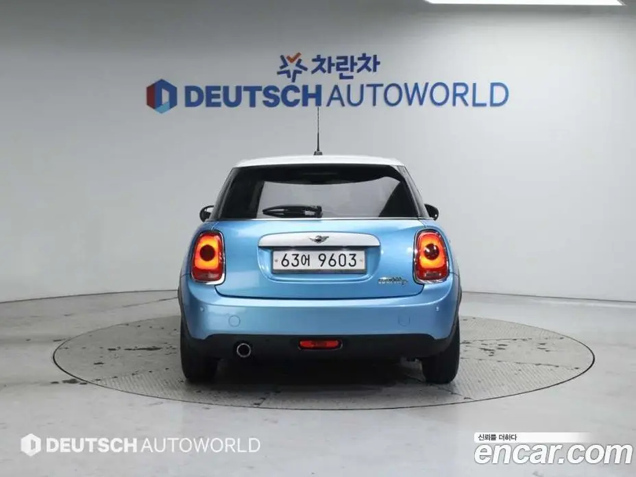 Mini Cooper 2015 1.5 автомат (гидро), фото 4 Mini Cooper 2015 1.5 автомат (гидро), фото 4