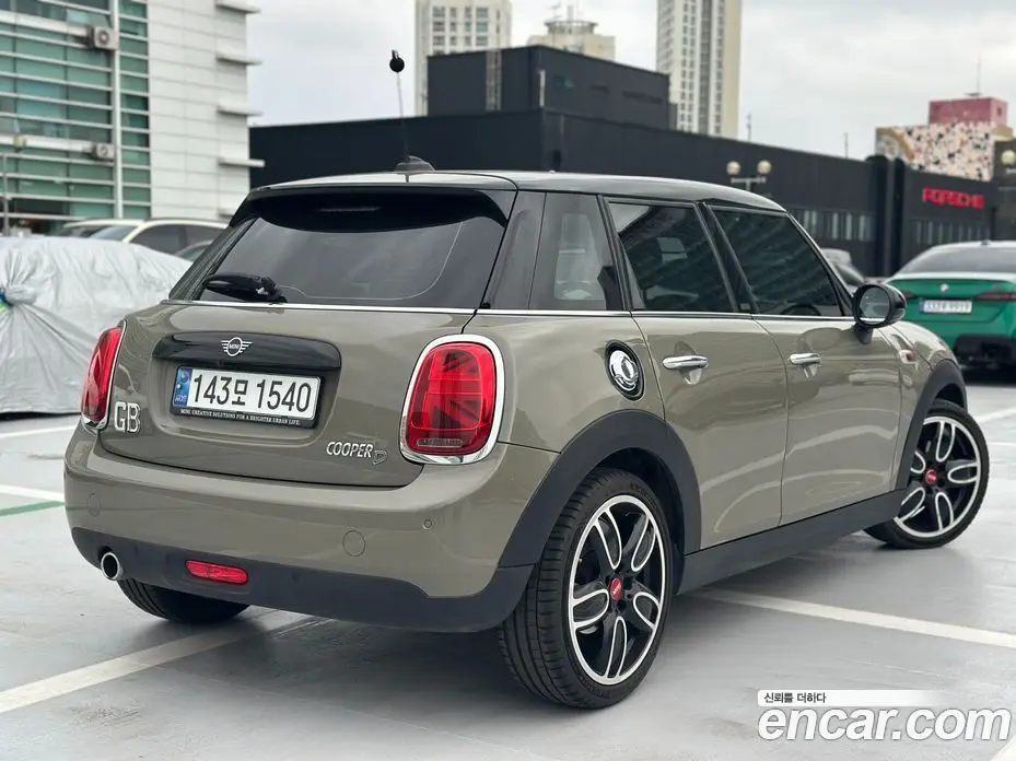 Mini Cooper 2019 1.5 автомат (гидро), фото 5