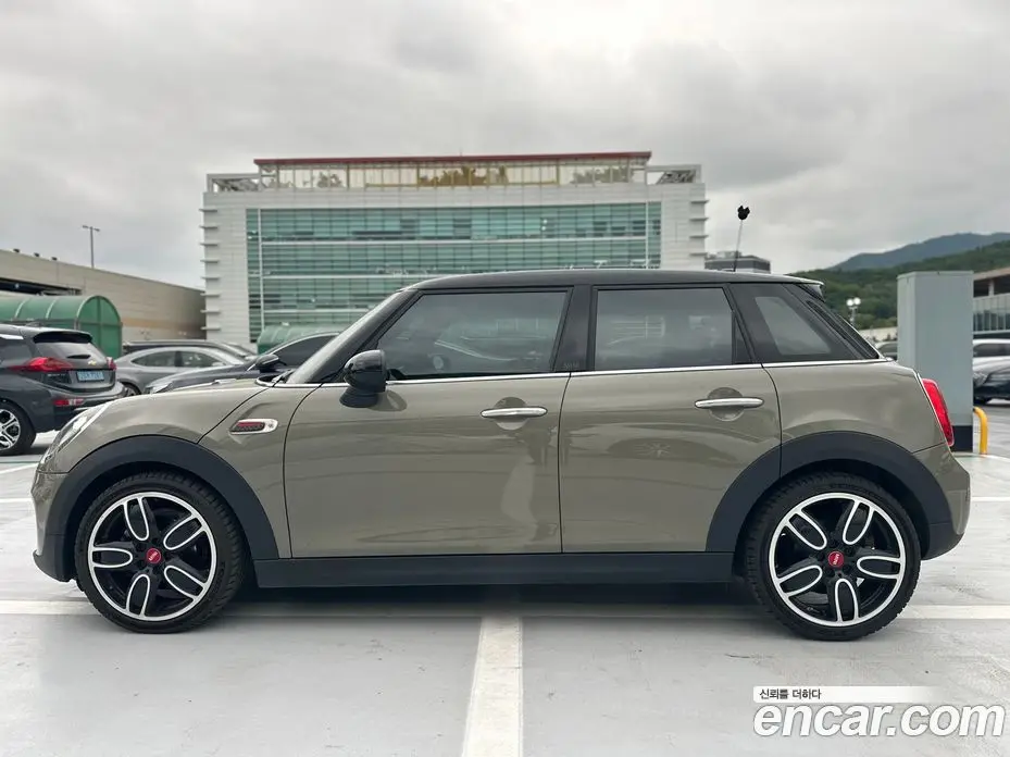 Mini Cooper 2019 1.5 автомат (гидро), фото 8