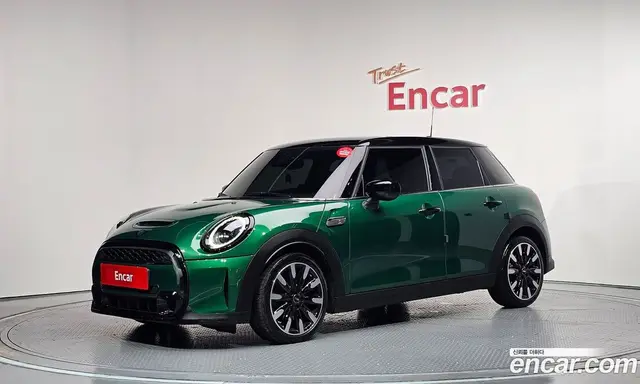 Mini Cooper, 2021, 68 960 км