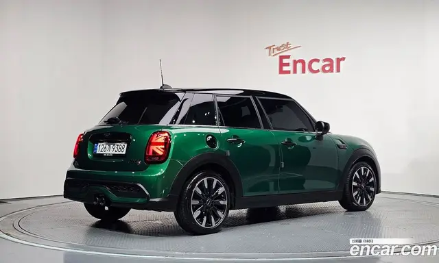 Mini Cooper 2021 2.0 автомат (гидро), миниатюра 2