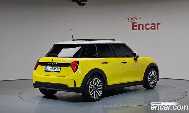 Mini Cooper, 2025, 16 406 км
