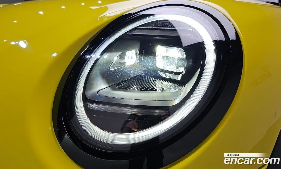 Mini Cooper 2025 2.0 автомат (гидро), фото 7 Mini Cooper 2025 2.0 автомат (гидро), фото 7